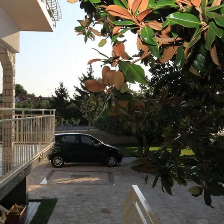 7125b Apartment